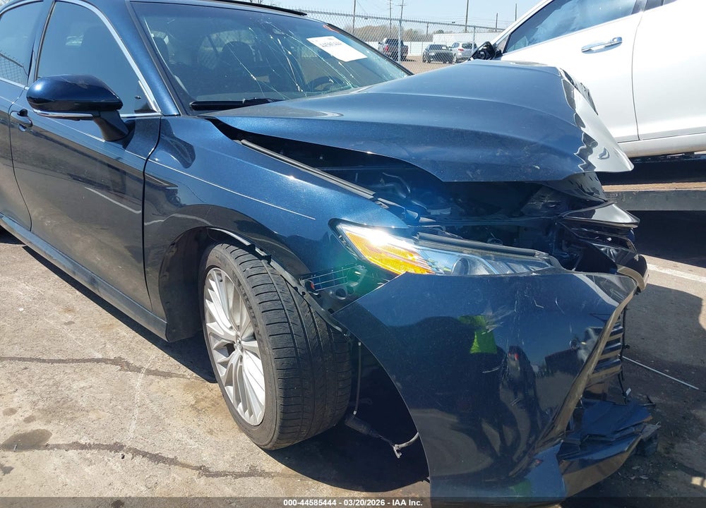2018 TOYOTA CAMRY XLE V6 VIN: 4T1BZ1HK3JU506017
