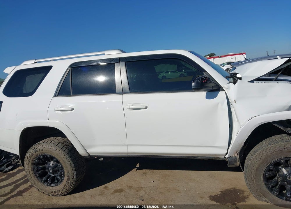 2015 TOYOTA 4RUNNER SR5 VIN: JTEBU5JR8F5239911