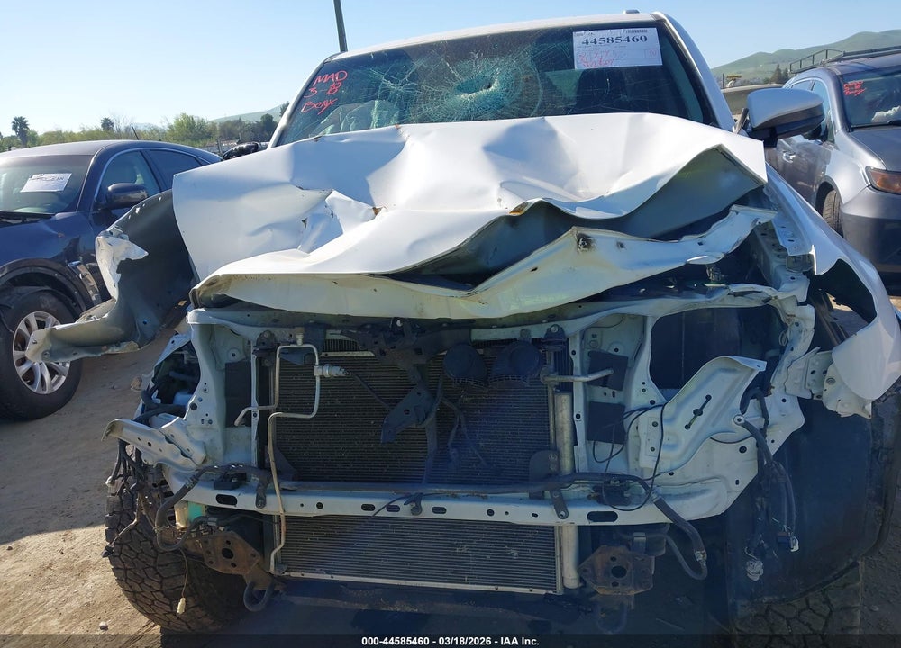 2015 TOYOTA 4RUNNER SR5 VIN: JTEBU5JR8F5239911