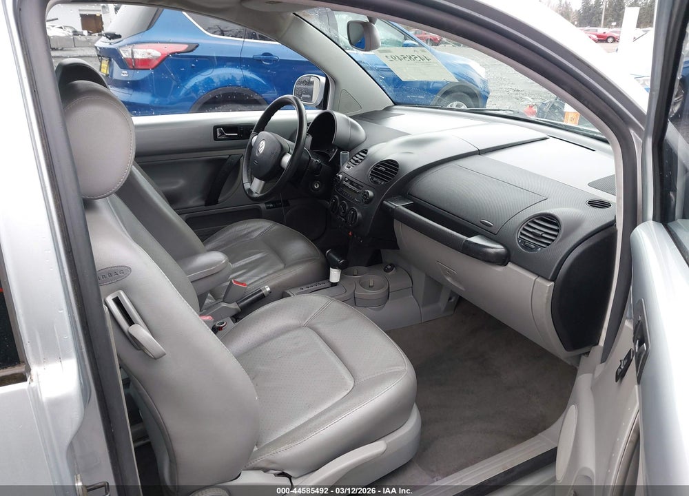 2003 VOLKSWAGEN NEW BEETLE GLX VIN: 3VWDD21C03M401136