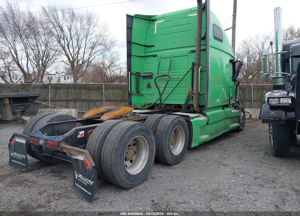 2015 VOLVO VN VNL VIN: 4V4NC9EH5FN927057