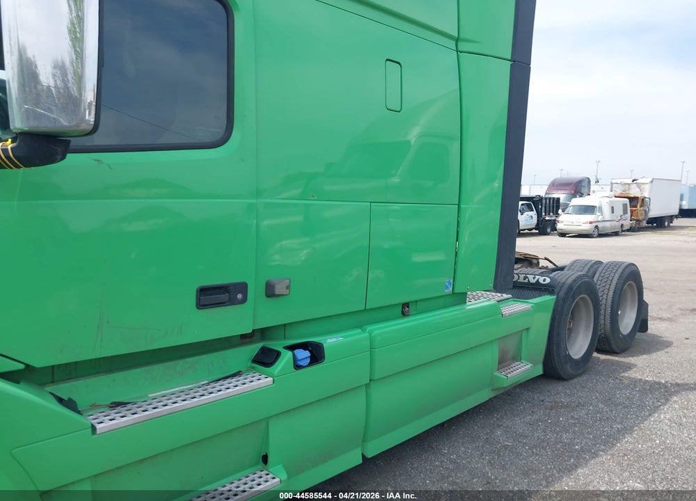 2015 VOLVO VN VNL VIN: 4V4NC9EH5FN927057