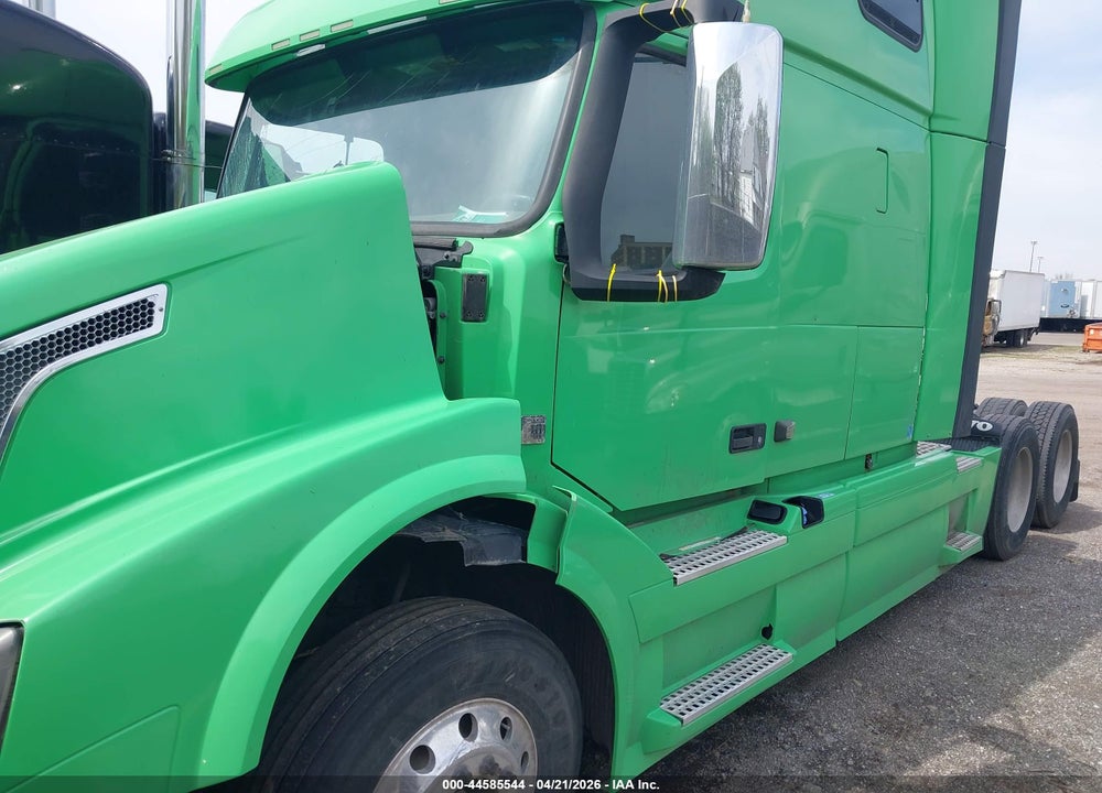 2015 VOLVO VN VNL VIN: 4V4NC9EH5FN927057