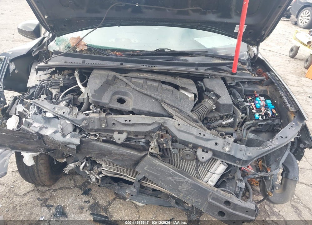 2015 TOYOTA COROLLA LE VIN: 2T1BURHE5FC312959