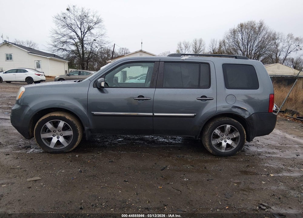 2013 HONDA PILOT TOURING VIN: 5FNYF4H95DB029416