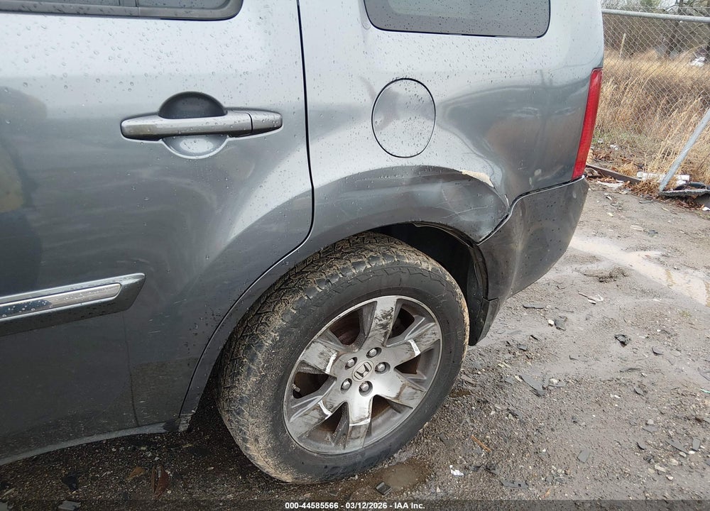 2013 HONDA PILOT TOURING VIN: 5FNYF4H95DB029416