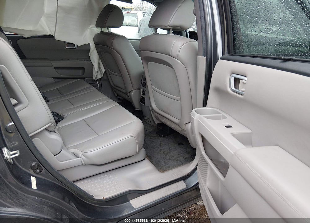 2013 HONDA PILOT TOURING VIN: 5FNYF4H95DB029416