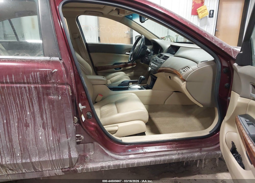 2010 HONDA ACCORD 2.4 EX-L VIN: 1HGCP2F86AA065384