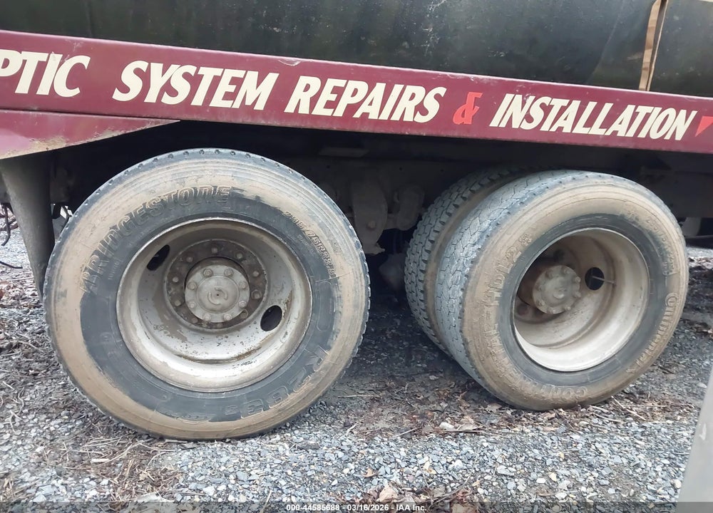 1990 FORD L-SERIES LT9000 VIN: 1FDYU90T6LVA45176