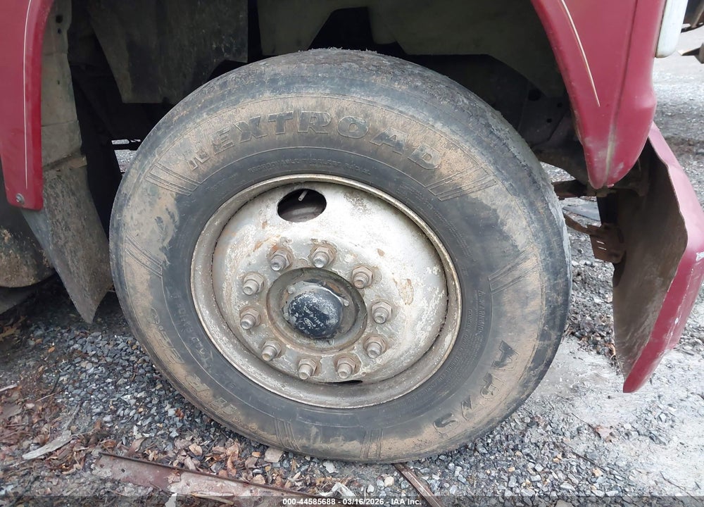 1990 FORD L-SERIES LT9000 VIN: 1FDYU90T6LVA45176