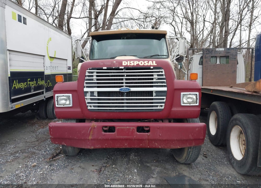1990 FORD L-SERIES LT9000 VIN: 1FDYU90T6LVA45176