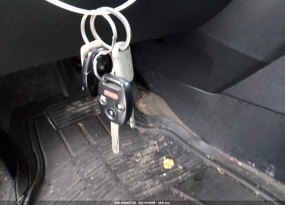 2015 HONDA PILOT TOURING VIN: 5FNYF4H94FB064855