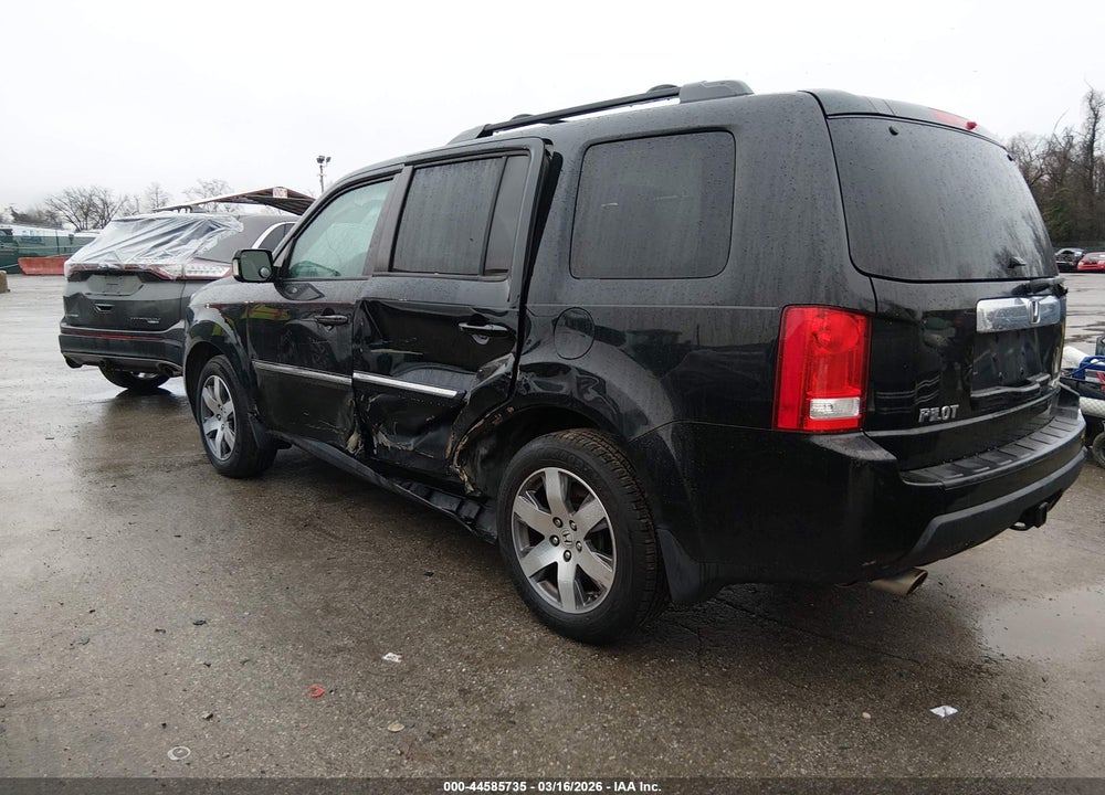 2015 HONDA PILOT TOURING VIN: 5FNYF4H94FB064855