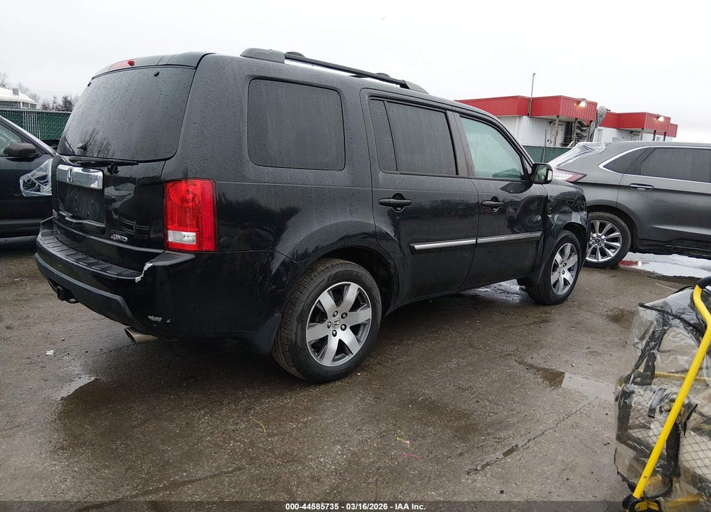 2015 HONDA PILOT TOURING VIN: 5FNYF4H94FB064855