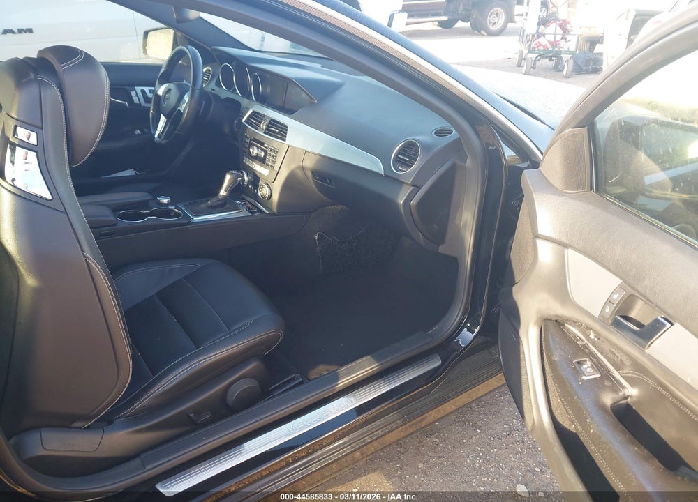 2012 MERCEDES-BENZ C 250 VIN: WDDGJ4HB7CF756702