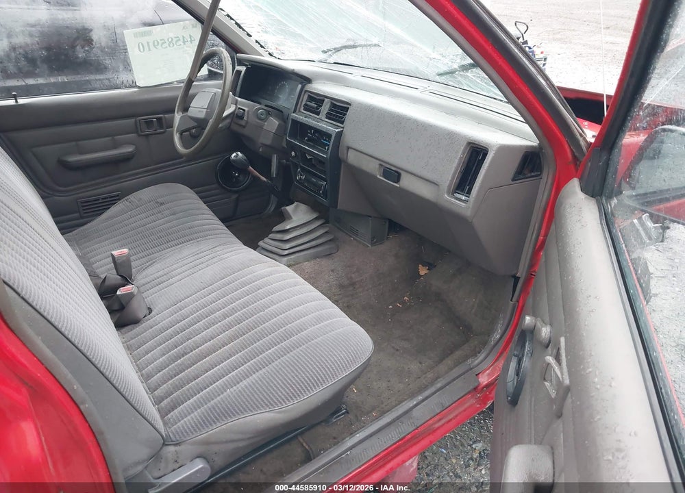 1992 NISSAN TRUCK SHORT WHEELBASE VIN: 1N6SD11S8NC344522
