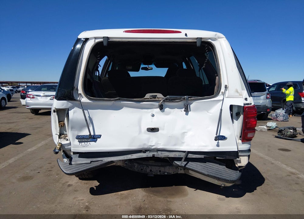 2002 FORD EXPEDITION XLT VIN: 1FMFU16L02LA22714