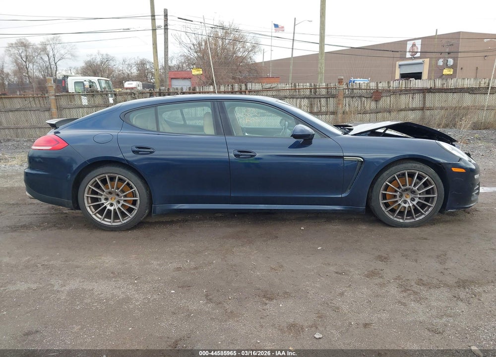 2016 PORSCHE PANAMERA 4 VIN: WP0AA2A73GL007218