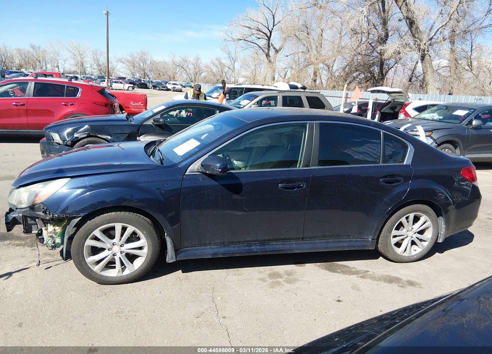 2014 SUBARU LEGACY 2.5I PREMIUM VIN: 4S3BMBC62E3021821