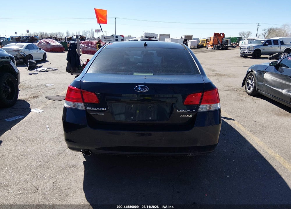 2014 SUBARU LEGACY 2.5I PREMIUM VIN: 4S3BMBC62E3021821