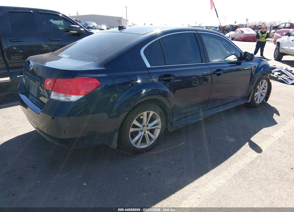 2014 SUBARU LEGACY 2.5I PREMIUM VIN: 4S3BMBC62E3021821