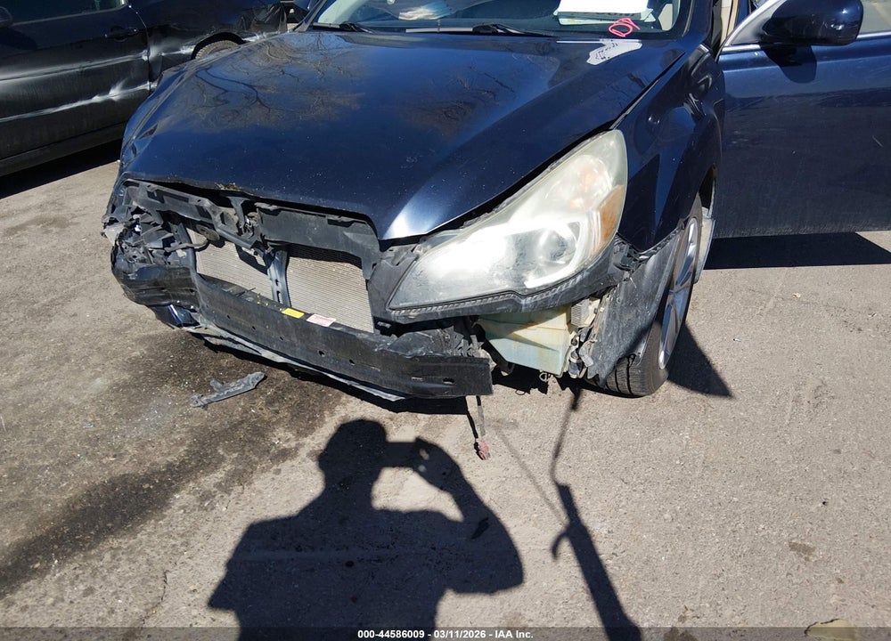 2014 SUBARU LEGACY 2.5I PREMIUM VIN: 4S3BMBC62E3021821