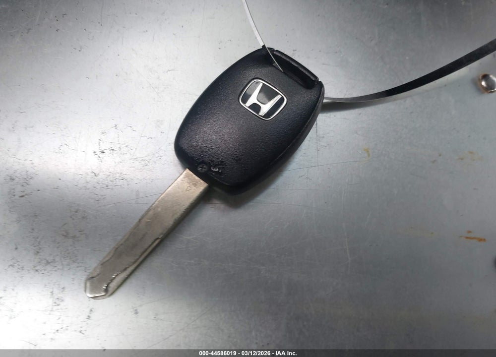 2013 HONDA CIVIC LX VIN: 19XFB2F5XDE256288