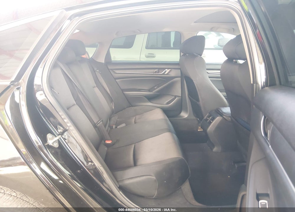 2018 HONDA ACCORD EX VIN: 1HGCV1F45JA008509