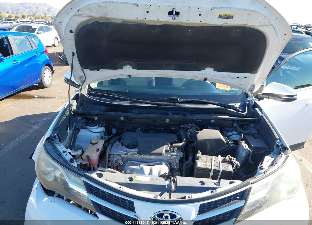 2015 TOYOTA RAV4 XLE VIN: 2T3WFREV4FW174868