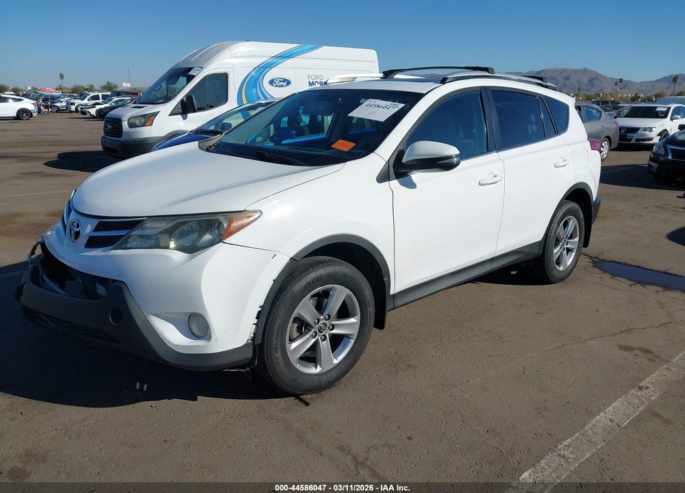 2015 TOYOTA RAV4 XLE VIN: 2T3WFREV4FW174868