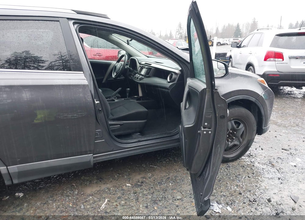 2016 TOYOTA RAV4 LE VIN: 2T3BFREV0GW422940