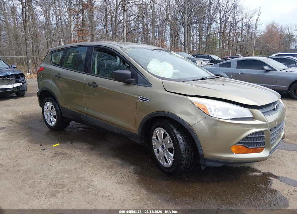 2013 FORD ESCAPE S VIN: 1FMCU0F70DUA38358