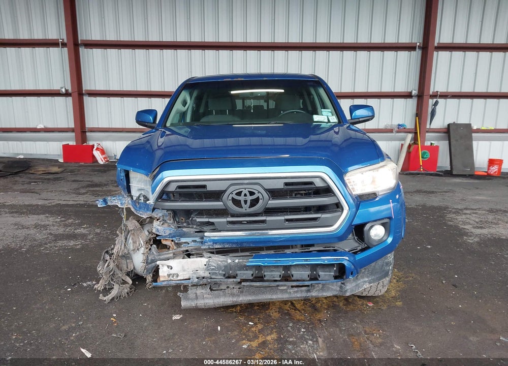 2017 TOYOTA TACOMA SR5 V6 VIN: 3TMCZ5ANXHM092656
