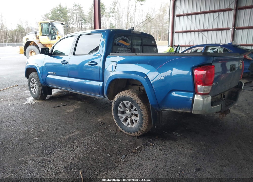 2017 TOYOTA TACOMA SR5 V6 VIN: 3TMCZ5ANXHM092656
