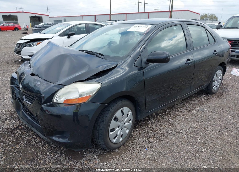 2011 TOYOTA YARIS VIN: JTDBT4K37B1403825