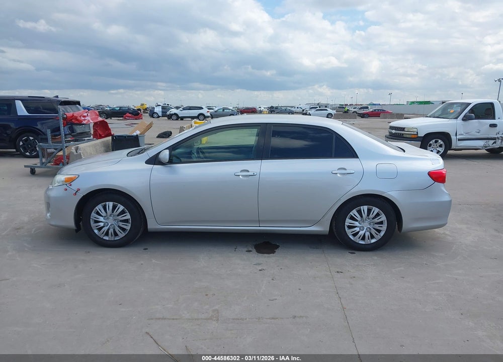 2011 TOYOTA COROLLA LE VIN: JTDBU4EE4B9163869