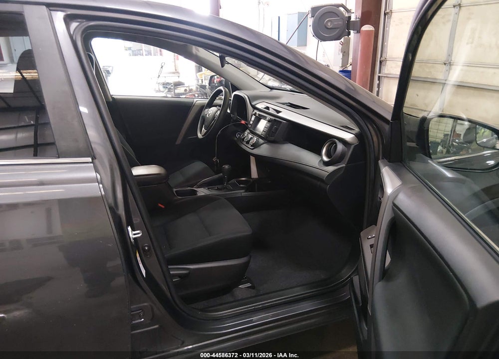 2017 TOYOTA RAV4 LE VIN: 2T3BFREV2HW626771