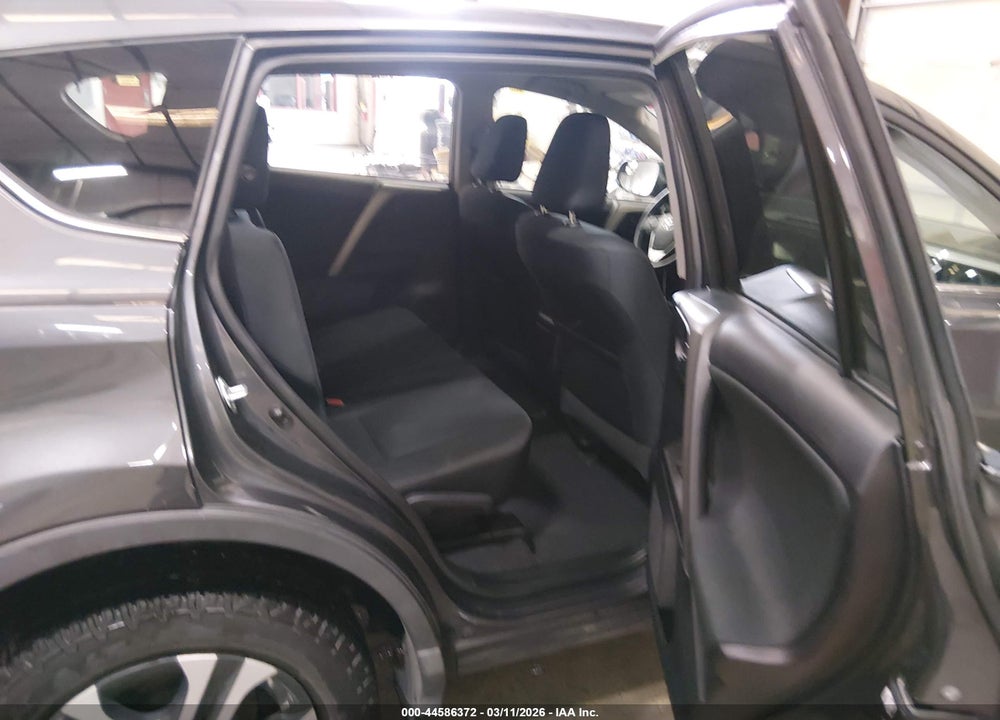 2017 TOYOTA RAV4 LE VIN: 2T3BFREV2HW626771