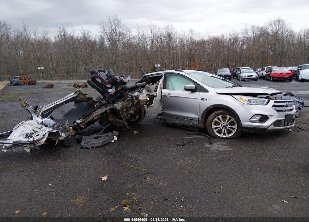 2017 FORD ESCAPE SE VIN: 1FMCU0G95HUC30297