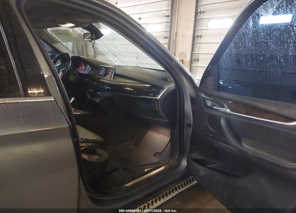 2014 BMW X5 XDRIVE35I VIN: 5UXKR0C58E0H28664