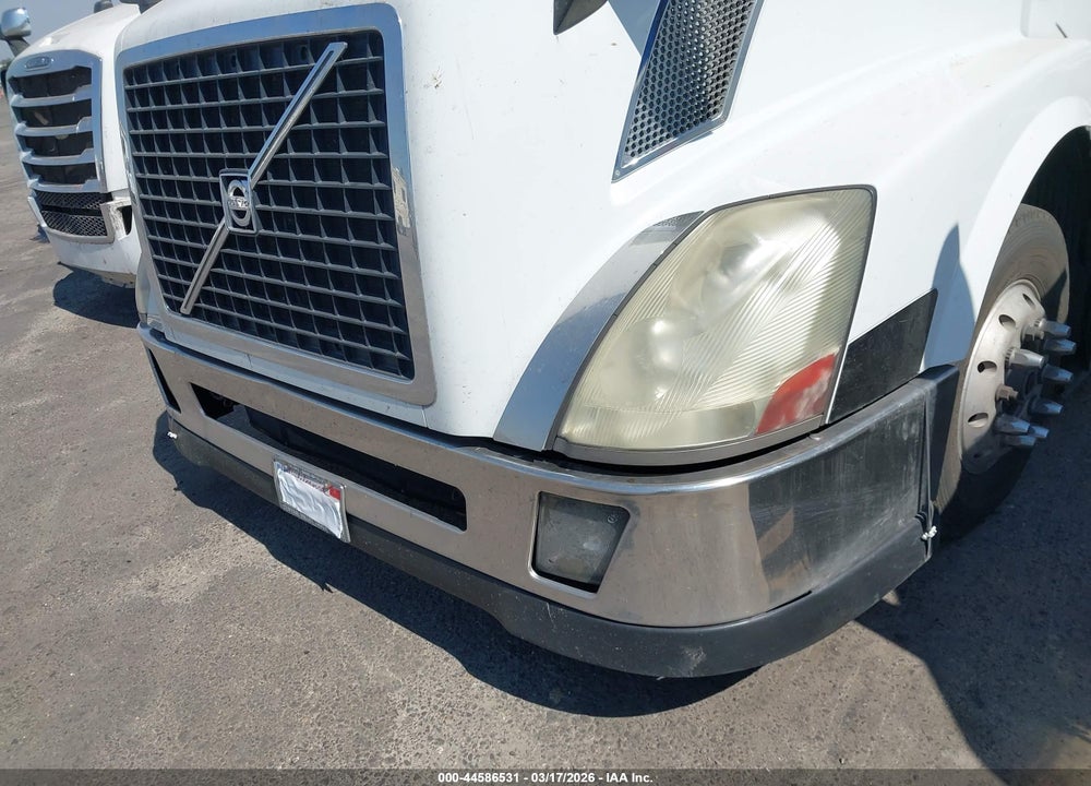 2018 VOLVO VNL VIN: 4V4NB9EH4JN995720