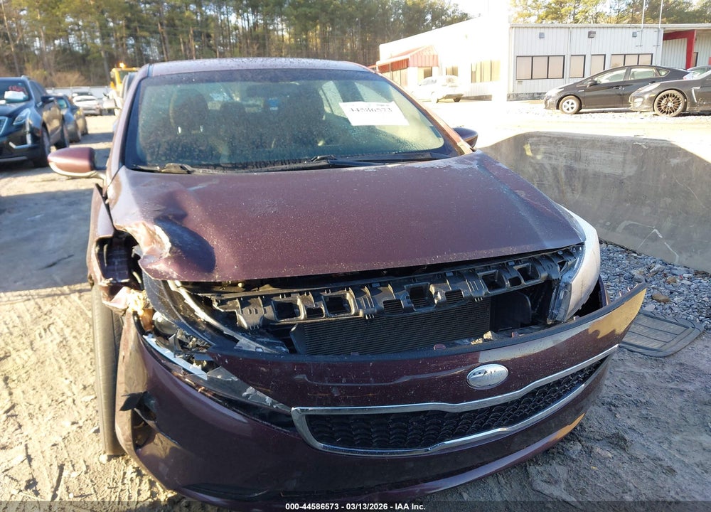 2018 KIA FORTE LX VIN: 3KPFK4A74JE228180