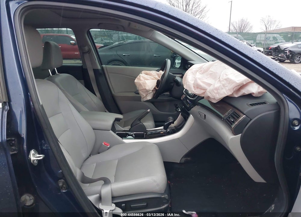 2016 HONDA ACCORD EX-L VIN: 1HGCR2F92GA036945
