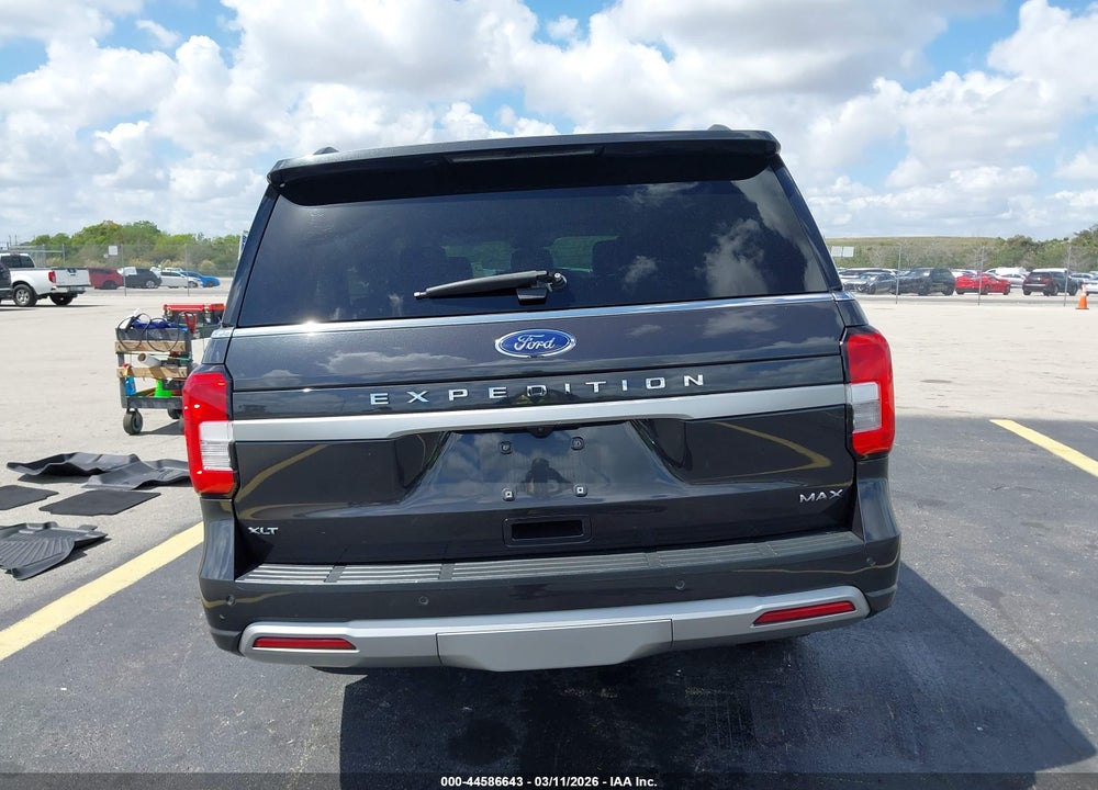 2024 FORD EXPEDITION XLT MAX VIN: 1FMJK1J8XREA08658