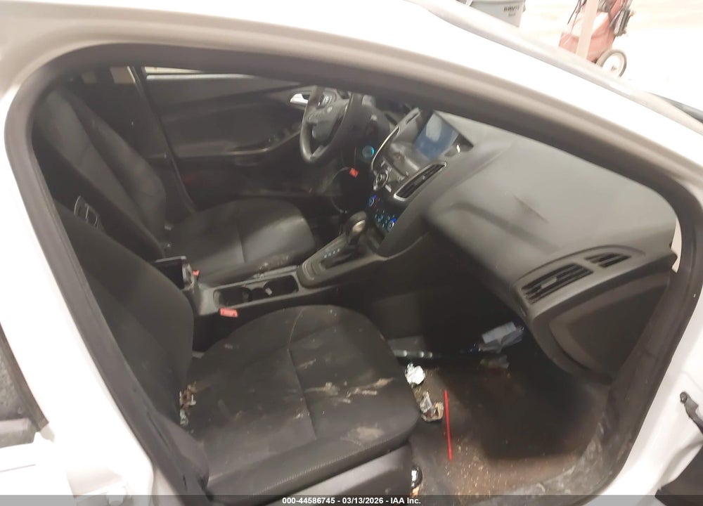 2017 FORD FOCUS SEL VIN: 1FADP3H20HL202499