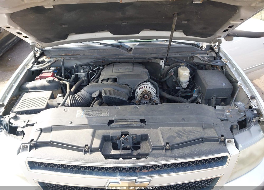 2010 CHEVROLET TAHOE LT VIN: 1GNUKBE01AR277793