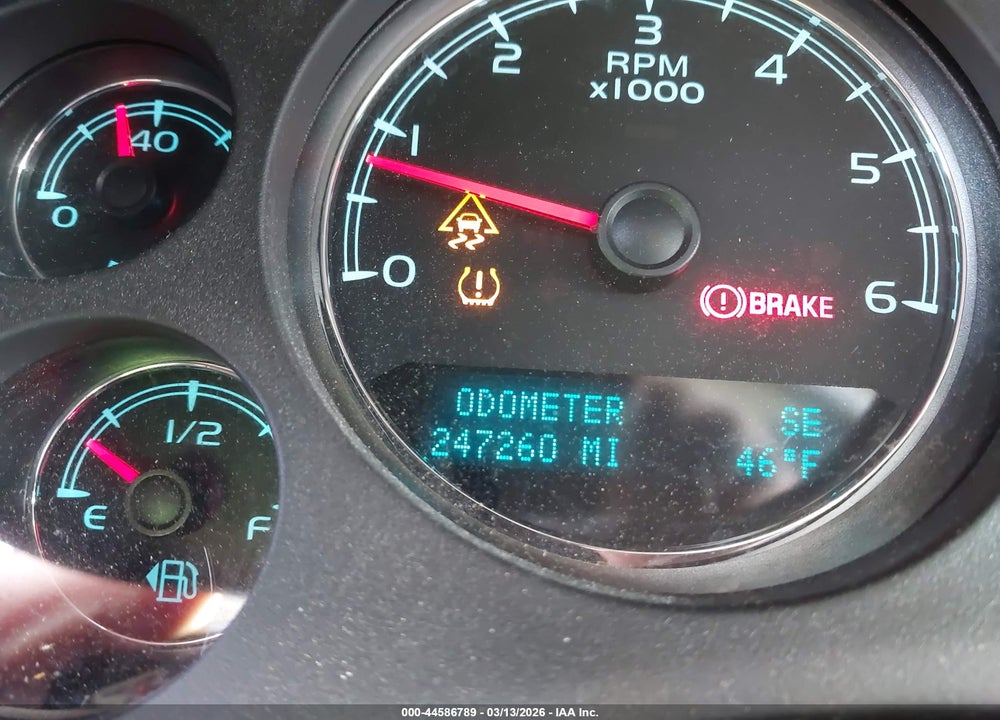 2010 CHEVROLET TAHOE LT VIN: 1GNUKBE01AR277793