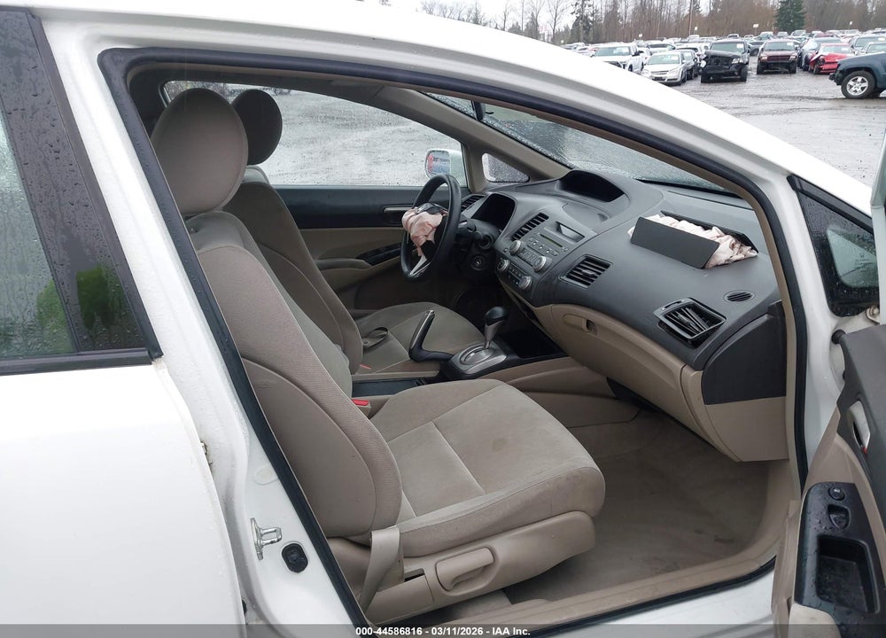 2010 HONDA CIVIC LX VIN: 2HGFA1F5XAH579710