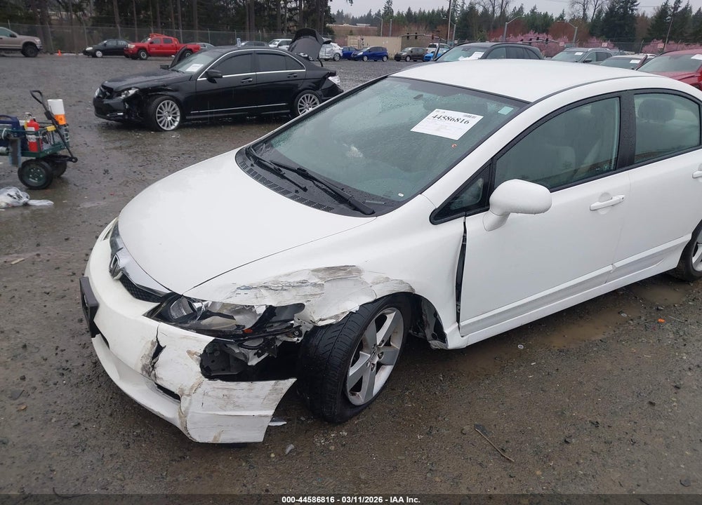 2010 HONDA CIVIC LX VIN: 2HGFA1F5XAH579710