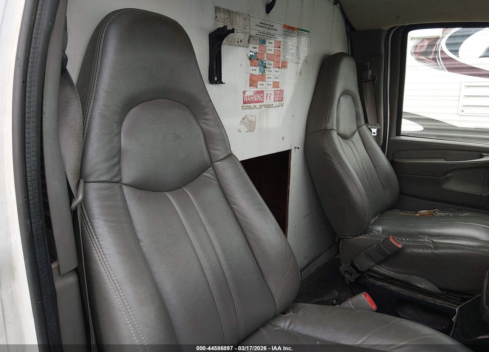 2006 GMC SAVANA CUTAWAY WORK VAN VIN: 1GDGG31VX61904006